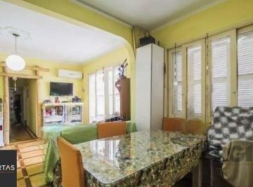 Apartamento · 106m² · 3 Quartos · Apartamento de 3 dormitórios no bairro Rio Branco