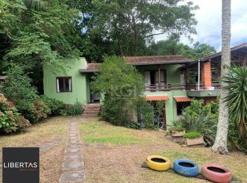 Casa · 200m² · 3 Quartos · 4 Vagas · Terreno de 5.280 m², com 3 casas, no bairro Ponta Grossa, em Porto Alegre.