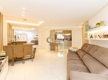Apartamento , Curitiba · Lindo apartamento recém reformado com planejados no batel com 2 suítes