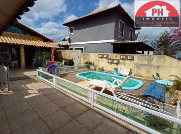 Casa · 300m² · 3 Quartos · 2 Vagas · Casa em condominio fechado com saída para Lagoa.