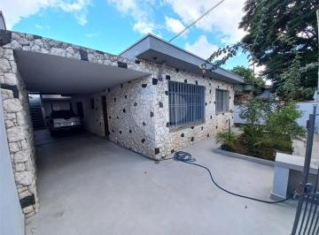 Casa · 180m² · 4 Quartos · 3 Vagas · Casa com 4 quartos à venda em Jardim Maria Rosa - SP