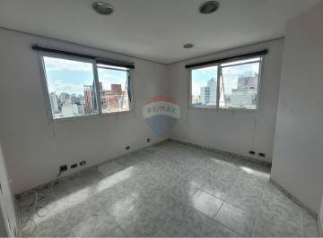 Comercial · 45m² · Sala Comercial 45m² em Água Fria, 2 Banheiros