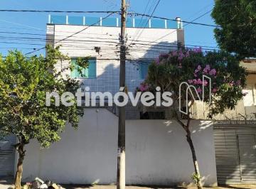 Apartamento · 207m² · 3 Quartos · 2 Vagas · Excelente cobertura prédio individual somente 02 pavimentos com 04 moradores.