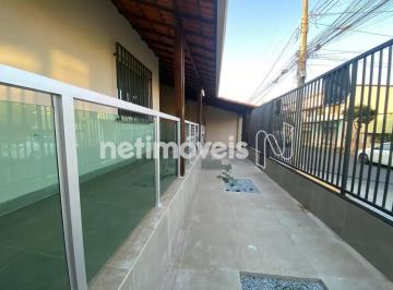 Casa · 234m² · 3 Quartos · 3 Vagas · Casa Moderna à Venda no Serrano – 3 Quartos, Suíte e 3 Vagas