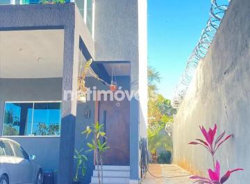 Casa · 600m² · 3 Quartos · 6 Vagas · Casa à Beira da Lagoa Santa com Vista Panorâmica – Recanto do Poeta