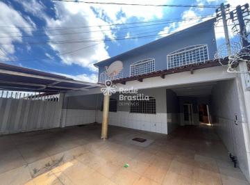 Casa · 205m² · 5 Quartos · 2 Vagas · AR 10, CONJUNTO 5, SOBRADINHO II/DF. Imóvel com Habite-se.
