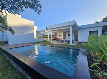 Casa · 336m² · 3 Quartos · 4 Vagas · Maravilhosa casa a venda no Condomínio Gran Royalle - Betim