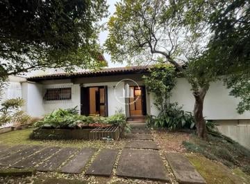 Casa · 231m² · 5 Quartos · 3 Vagas · Casa 5 Quartos com 1 Suíte e 231m² - Itaguaçu