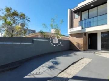Casa · 108m² · 3 Quartos · 2 Vagas · Sobrado com 3 Quartos 1 suíte com 108m² - SERRARIA