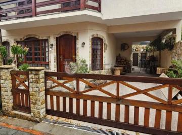 252356.jpg · Casa de vila à venda com 5 quartos sendo 1 suíte, 247.91 m² no Alto Teresópolis/RJ.