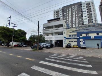 Comercial · 690m² · 10 Quartos · 5 Vagas · Prédio Novo 759m² à Venda no São Sebastião - 5 Apartamentos + Loja em Localização Estratégica!