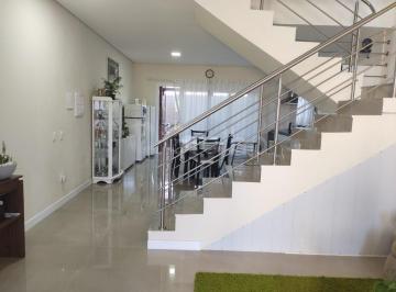 10- Escada 1 · Casa Residencial de 3 suítes nos Ingleses