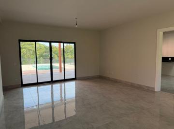 Casa en Venda de 3 quartos Centro · Porto Feliz - Casa térrea com 3 quartos 3 suítes piscina