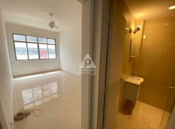Apartamento · 27m² · 1 Quarto · CONJUGADO NO CENTRO TODO REFORMADO COM ÁREA DE SERVIÇO! FRENTE. 27M²