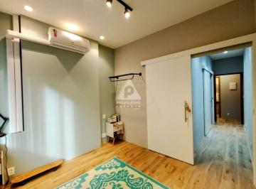 Apartamento · 31m² · 1 Quarto · Oportunidade em prédio misto, 31m², reformado. Próximo ao Aeroporto e Cinelândia