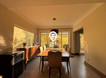 Casa · 240m² · 4 Quartos · 2 Vagas · Sobrado à Venda com 4 Quartos, 5 Banheiros, 2 Vagas no Planalto Paulista/SP