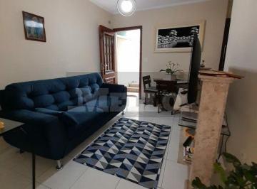 Casa · 82m² · 2 Quartos · CASA TÉRREA LINDA