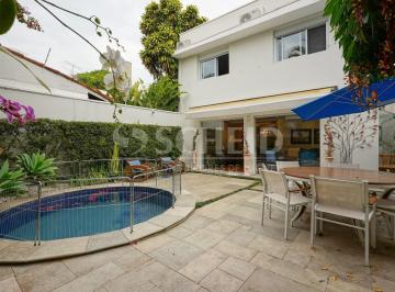 Casa · 227m² · 3 Quartos · 2 Vagas · Casa à venda com 3 quartos, sendo 3 suítes, em Alto da Boa Vista, São Paulo - SP