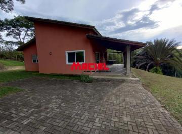 Casa · 136m² · 2 Quartos · 2 Vagas · VENDO CASA TÉRREA EM TERRENO DE 2.500 M2 NO CONDOMÍNIO AERONÁUTICO IPUÃ EM CAÇAPAVA/SP