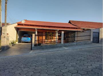 Casa · 218m² · 3 Quartos · 1 Vaga · Casa com edícula no bairro Itoupavazinh