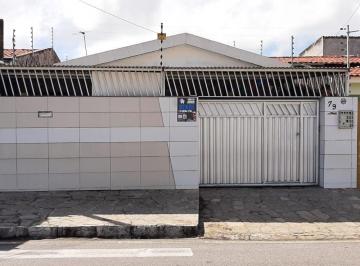 Casa · 160m² · 3 Quartos · 1 Vaga · Bela casa com terraço no Mangabeira I!!