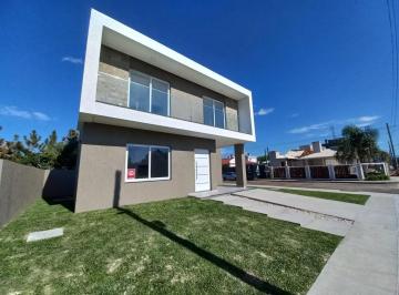 304f1556ba1e3300be0d0194dd1fd106.jpg · Casa com 2 quartos à venda em Capão Da Canoa, no bairro Capão Novo