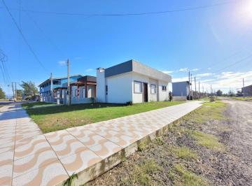 366bef8aeb0bfddbd1e1971aa50408c7.jpg · Casa com 2 quartos à venda em Capão Da Canoa, no bairro Jardim Beira Mar