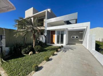 03d9a61ef0b068c910170095e7366c03.jpg · Casa com 2 quartos à venda em Capão Da Canoa, no bairro Jardim Beira Mar