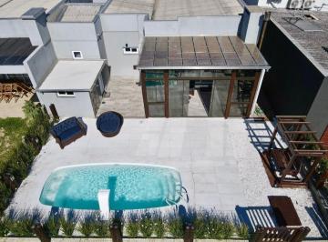 4ab92463cccd82f2a6a69b86ac7d4608.jpg · Casa de Condomínio com 3 quartos à venda em Xangri-Lá, no bairro Rainha Do Mar