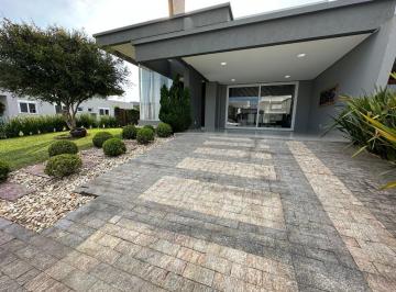 305190e4be43c0c789e13fcb77eb2068.jpg · Casa de Condomínio com 3 quartos à venda em Capão Da Canoa, no bairro Parque Antártica
