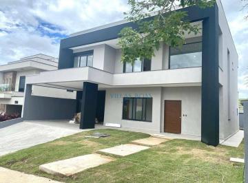 a2e82e1d591d984bebdf557dc927c9061bd3a2d9 · Casa à Venda em Condomínio de Alto Padrão com 3 suítes!!