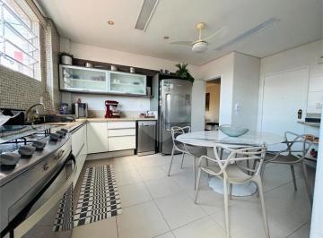 Apartamento · 138m² · 3 Quartos · Apartamento com 3 quartos à venda em Embaré - SP