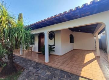 Foto 01 · Casa, Setor Sul, Ituiutaba, MG