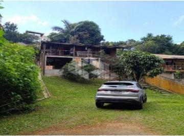 Casa · 40m² · 1 Quarto · 4 Vagas · Casa Residencial 40M² - para Alugar