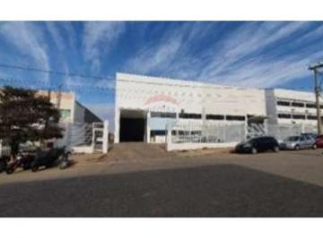 Comercial · 900m² · 8 Vagas · Galpão Industrial em Sorocaba - Oportunidade Única!