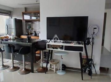 Apartamento · 70m² · 2 Quartos · 1 Vaga · 2 suítes com 70M , varanda e vaga na Barra da Tijuca