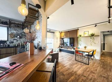 Apartamento · 82m² · 2 Quartos · 1 Vaga · Apartamento à venda no bairro Embaré