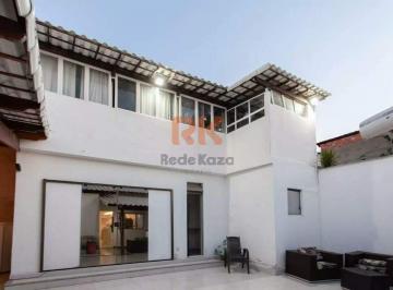 Casa · 450m² · 4 Quartos · 4 Vagas · Oportunidade única em rua residencial!