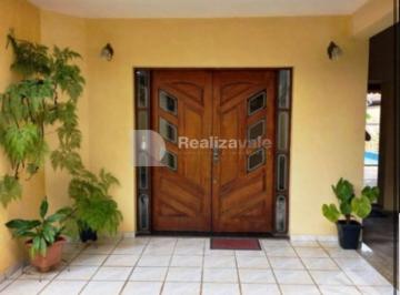 Casa · 440m² · 5 Quartos · 3 Vagas · Casa à venda em Taubaté, Jardim Independência, com 5 quartos, com 440 m²