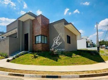bdf9ab4142c50654a69bd2b69ae16990a7e71d44 · Casa Térrea com 3 quartos + escritório no Condomínio Terras de São Francisco – Sorocaba/SP.