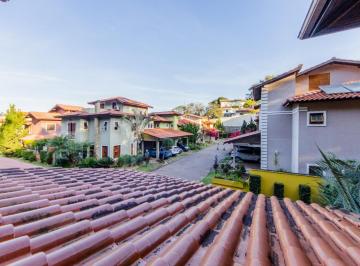 c0cd20fe-225b-443e-b8ae-84105ef3cc15 · Excelente casa em condomínio para venda e locação com 4 quartos, sendo 4 suítes, 557m²