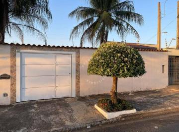 cd068b2e2050bd2d98ad177c4fa79abb98186d18 · CASA COM PISCINA À VENDA PRÓXIMO AO CENTRO DE HORTOLÂNDIA