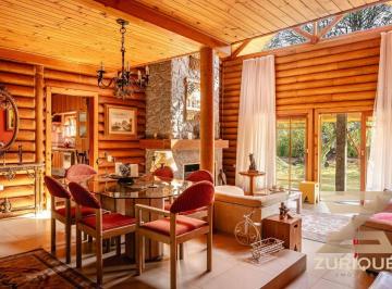 1f2433fb0cfaab2b4a8e6edc602d6d489ea733f2 · Casa à venda, 397 m² por R$ 2.750.000,00 - Condomínio Country Club - Santo Antônio do Pinhal/SP