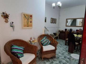 f230a8284376df2444e050c9ec02e52736f6e82a · Sobrado Completo – 2 Dormitórios, Suíte e Quintal Espaçoso!