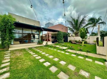 Casa de 4 quartos, Camaçari · Casa a venda em Villas de Jacuípe com 4 suites piscina e área gourmet