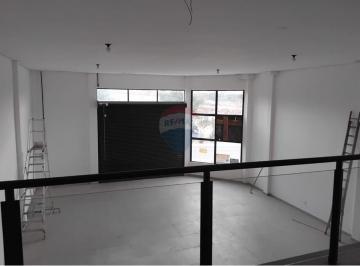 Comercial · 355m² · 4 Vagas · Galpão para alugar na Av Walter Nardelli - Salto