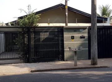 Casa · 210m² · 3 Quartos · 2 Vagas · CASA A VEDA EM ARAÇATUBA