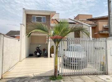 Foto 01 · Sobrado à venda em Curitiba-PR, Cajuru: 3 quartos, sendo 2 suítes, 2 salas, 3 banheiros, 2 vagas, 14