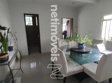 e1ad3be0-268b-49cd-b127-9d1e8d84a679.webp · Duas Casas à Venda no Bairro Frimisa – Espaço, Versatilidade e Localização Privilegiada