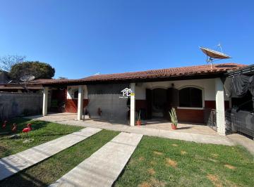 Foto 01 · Casa à venda em Araruama-RJ, Parque Hotel: 3 quartos, 2 salas, 2 banheiros, 2 vagas, 167,41 m² - Imp